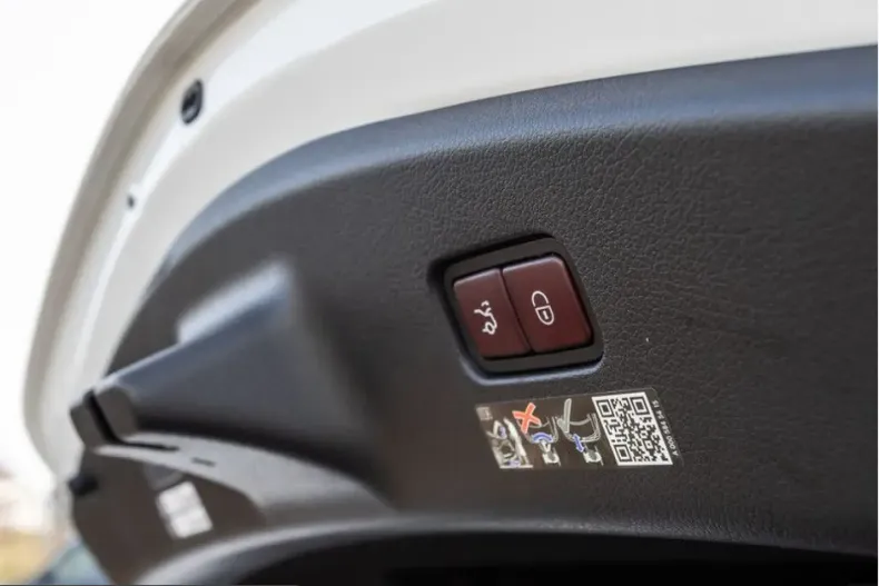 Mercedes-Benz CLE 300 (Clasa CLE) din 2024 cu 9.987 km - oferta MER204161 - foto 9