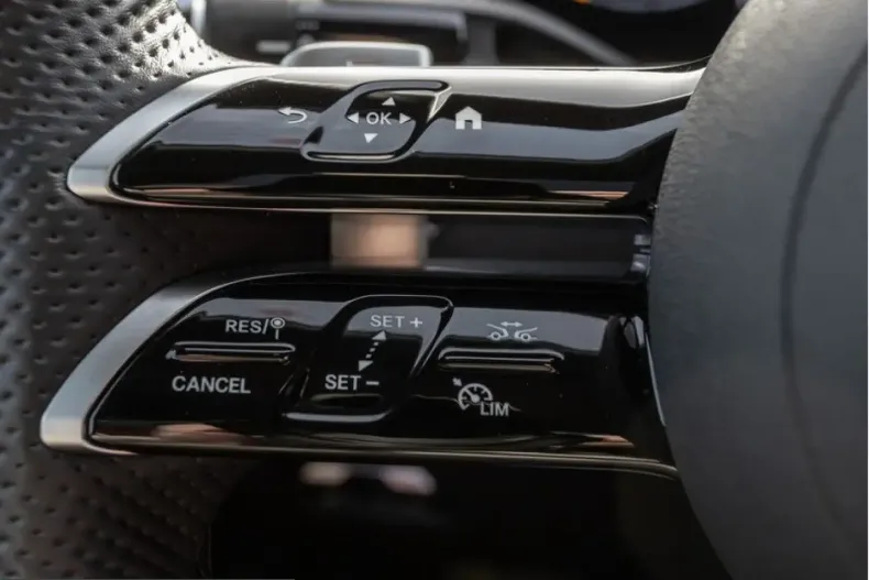 Mercedes-Benz CLE 300 (Clasa CLE) din 2024 cu 9.987 km - oferta MER204161 - foto 21