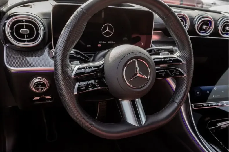 Mercedes-Benz CLE 300 (Clasa CLE) din 2024 cu 9.987 km - oferta MER204161 - foto 24