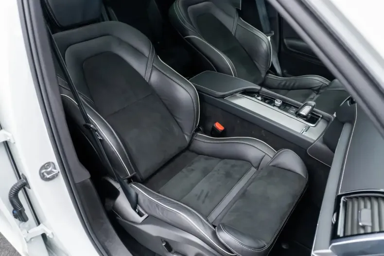 Volvo XC90 din 2022 cu 96.638 km - oferta VOL204169 - foto 8