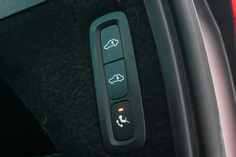 Volvo XC90 din 2022 cu 96.638 km - oferta VOL204169 - foto 23