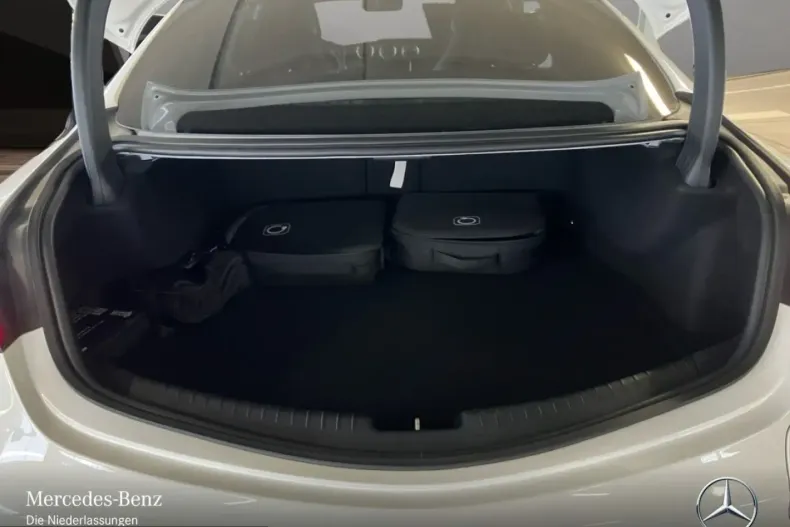 Mercedes-Benz CLE 300 (Clasa CLE) din 2024 cu 14.101 km - oferta MER204172 - foto 14