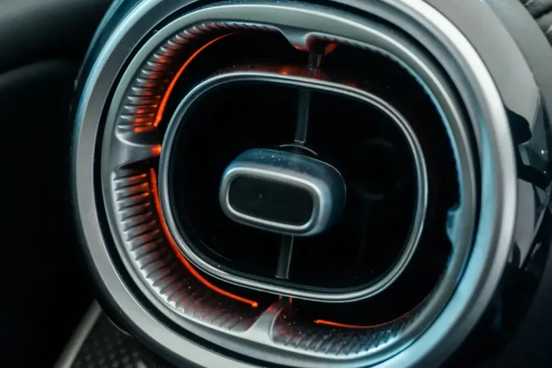 Mercedes-Benz GLC 200 (Clasa GLC) din 2022 cu 48.893 km - oferta MER204176 - foto 30