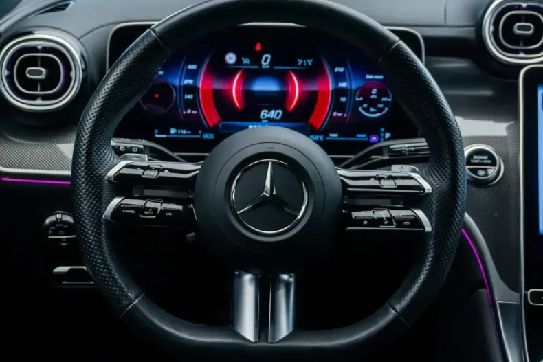 Mercedes-Benz GLC 200 (Clasa GLC) din 2022 cu 81.246 km - oferta MER204179 - foto 38