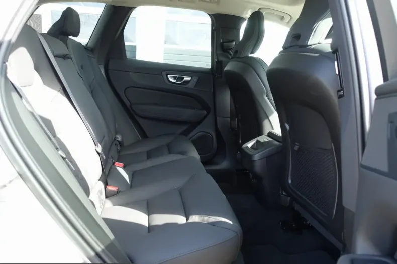 Volvo XC60 din 2025 cu 20.150 km - oferta VOL204187 - foto 10