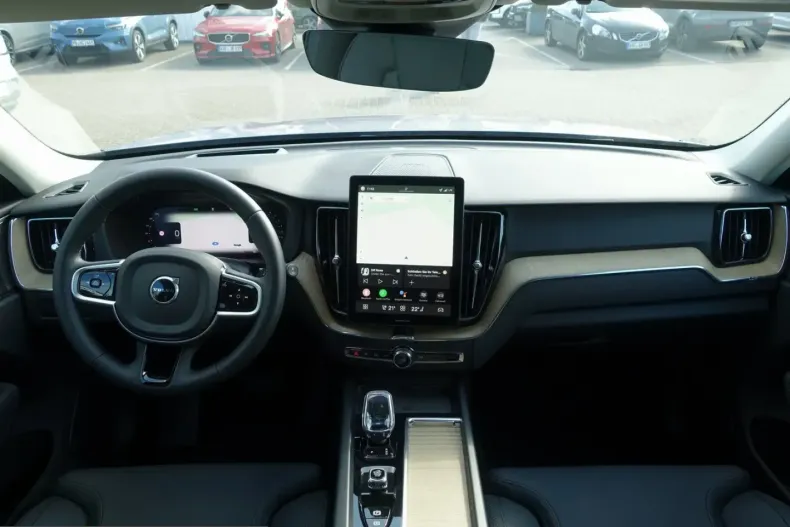 Volvo XC60 din 2025 cu 20.150 km - oferta VOL204187 - foto 13