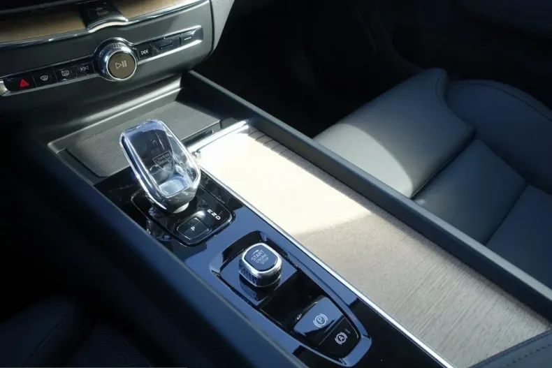 Volvo XC60 din 2025 cu 20.150 km - oferta VOL204187 - foto 15