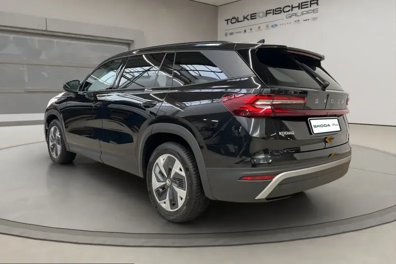 Skoda Kodiaq din 2025 cu 21.451 km - oferta SKO204194 - foto 3