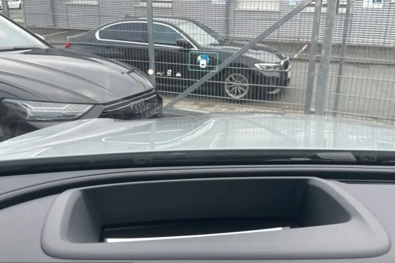 Mercedes-Benz GLC 300 (Clasa GLC) din 2025 cu 19.500 km - oferta MER204195 - foto 11