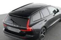 Volvo V60 din 2025 cu 4.621 km - oferta VOL204198 - foto 8