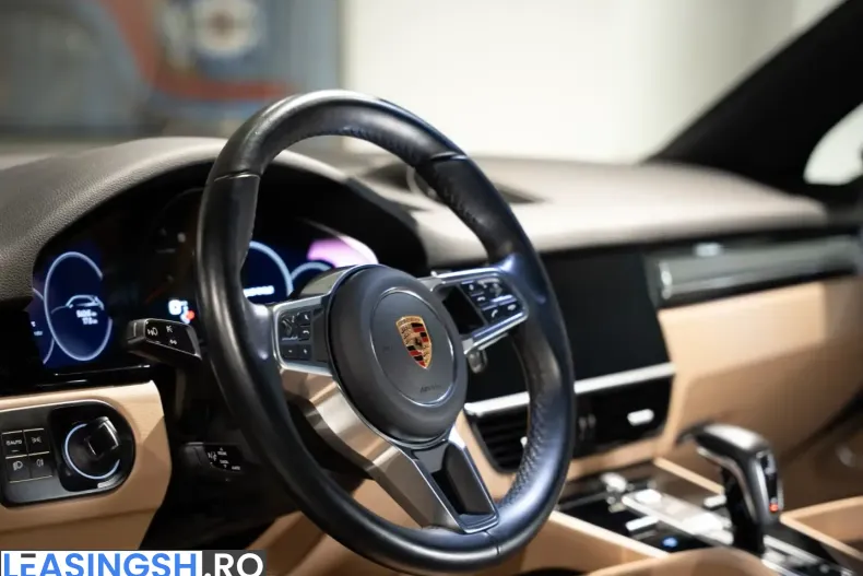 Porsche Cayenne din 2022 cu 56.300 km - oferta POR204199 - foto 8