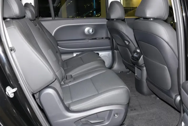 Hyundai IONIQ 9 din 2026 cu 10 km - oferta HYU204205 - foto 9