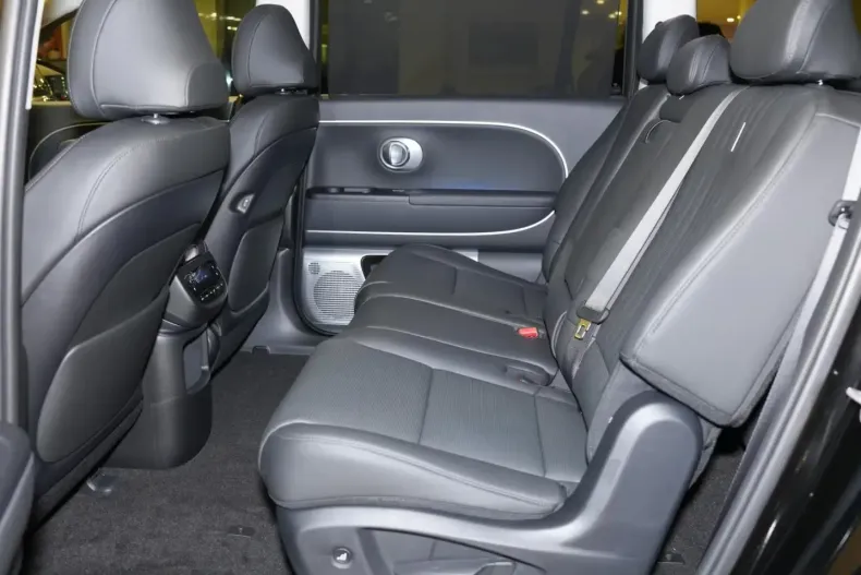 Hyundai IONIQ 9 din 2026 cu 10 km - oferta HYU204205 - foto 10