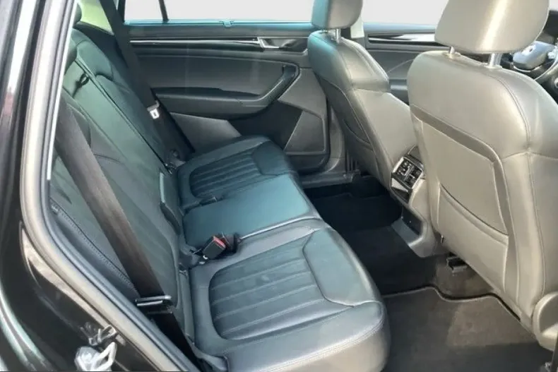 Skoda Kodiaq din 2023 cu 48.208 km - oferta SKO204214 - foto 12