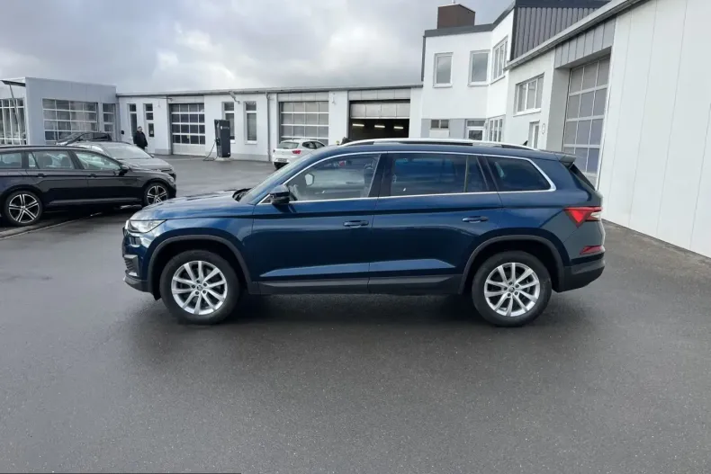 Skoda Kodiaq din 2023 cu 56.872 km - oferta SKO204216 - foto 3
