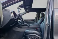 Porsche Cayenne din 2023 cu 56.123 km - oferta POR204221 - foto 12