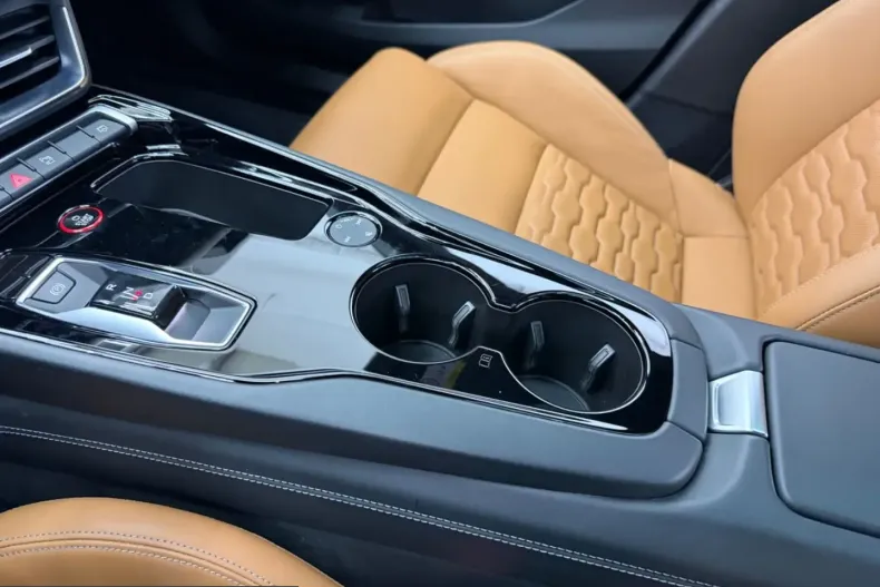 Audi e-tron GT din 2024 cu 11.000 km - oferta AUD204229 - foto 24