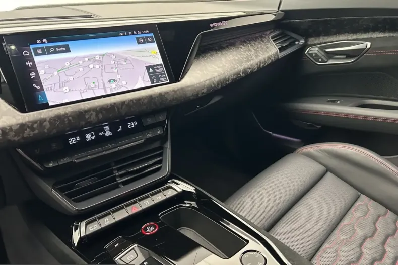 Audi RS e-tron GT din 2025 cu 18.208 km - oferta AUD204231 - foto 9