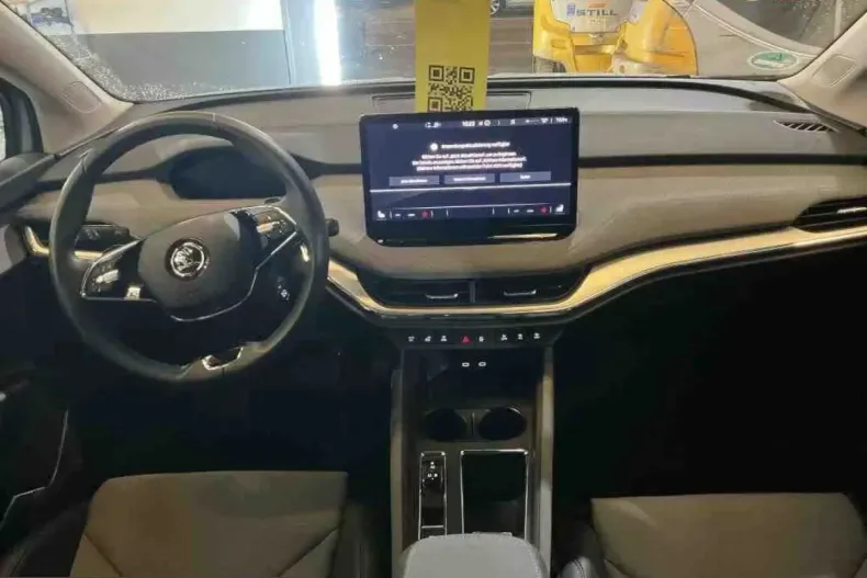 Skoda Enyaq din 2024 cu 8.234 km - oferta SKO204233 - foto 5