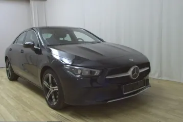 Mercedes-Benz CLA 200 din 2022 - oferta MER204236
