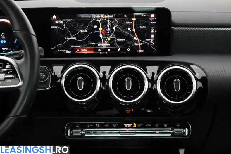 Mercedes-Benz CLA 250 (Clasa CLA) din 2022 cu 54.250 km - oferta MER204239 - foto 16