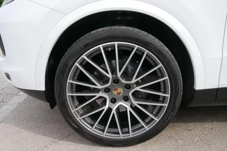 Porsche Cayenne din 2022 cu 66.962 km - oferta POR204241 - foto 5