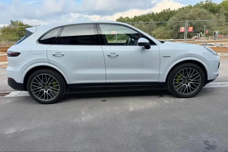 Porsche Cayenne din 2023 cu 68.000 km - oferta POR204244 - foto 5