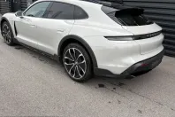 Porsche Taycan din 2021 cu 42.970 km - oferta POR204252 - foto 2