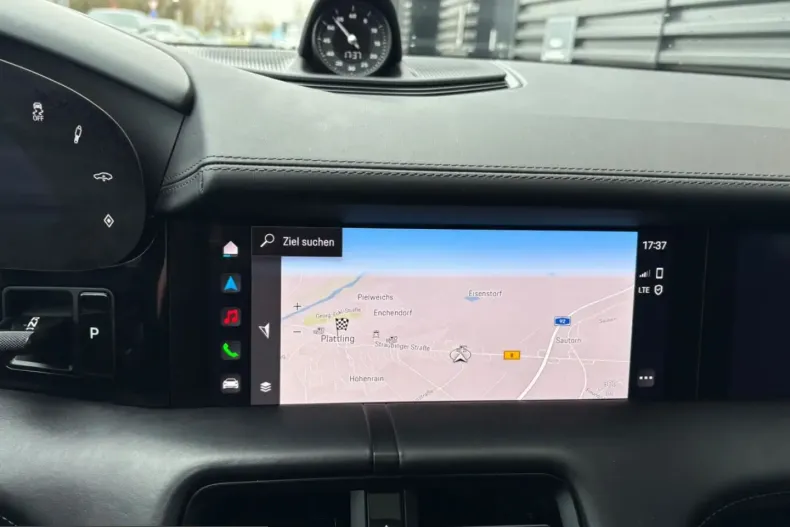 Porsche Taycan din 2021 cu 42.970 km - oferta POR204252 - foto 18