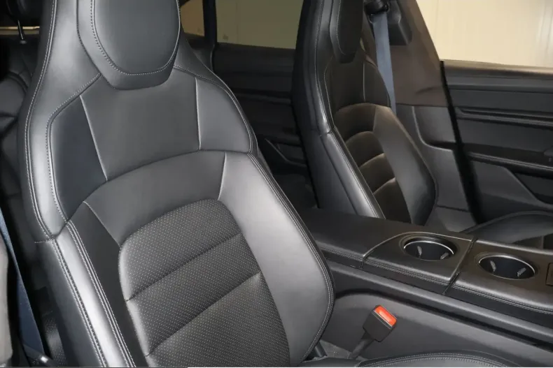 Porsche Taycan din 2021 cu 87.639 km - oferta POR204254 - foto 7