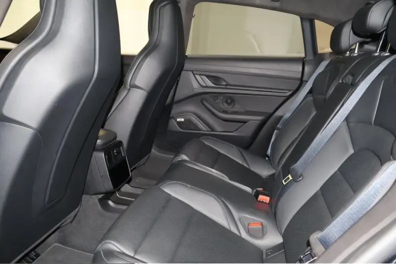 Porsche Taycan din 2021 cu 87.639 km - oferta POR204254 - foto 13