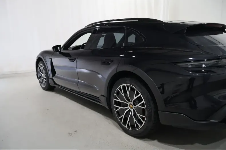 Porsche Taycan din 2021 cu 87.639 km - oferta POR204254 - foto 14