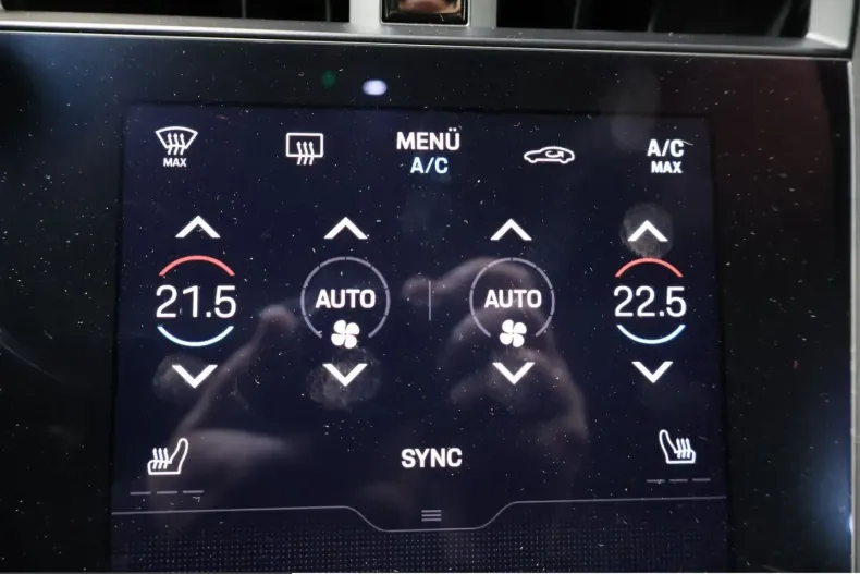 Porsche Taycan din 2021 cu 87.639 km - oferta POR204254 - foto 15