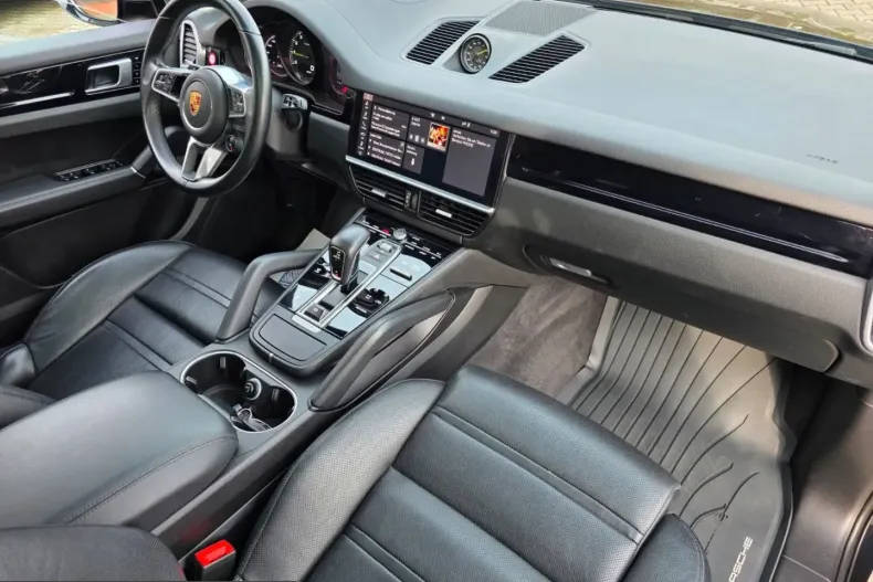 Porsche Cayenne din 2021 cu 79.000 km - oferta POR204255 - foto 2