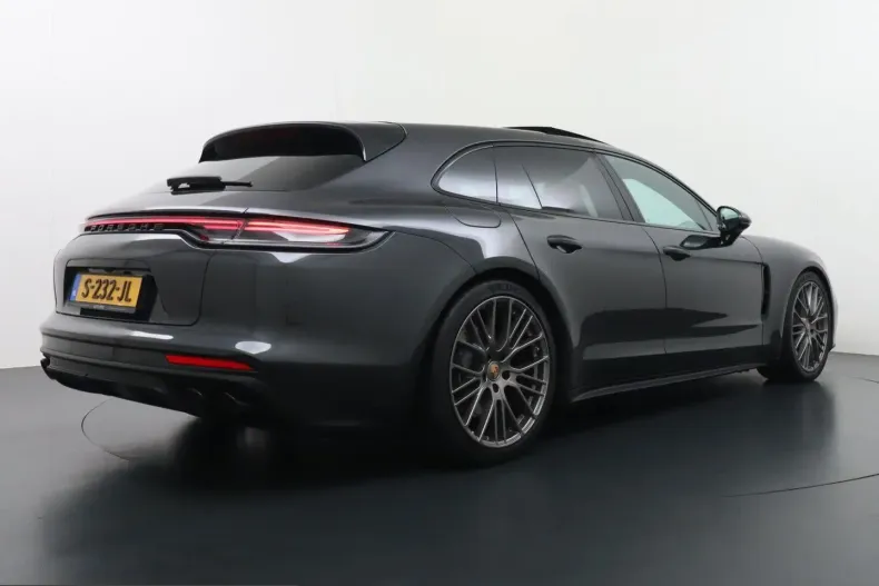 Porsche Panamera din 2023 cu 84.147 km - oferta POR204260 - foto 4