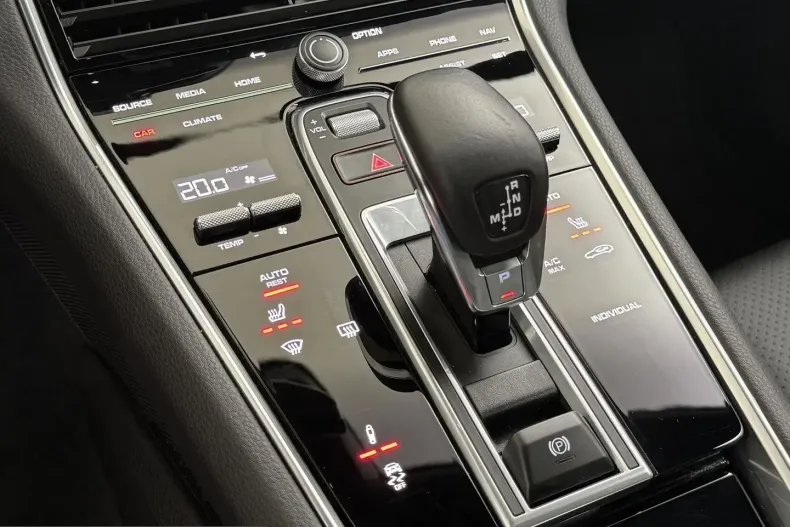 Porsche Panamera din 2023 cu 84.147 km - oferta POR204260 - foto 12