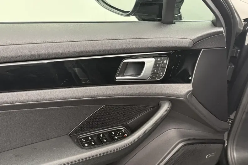 Porsche Panamera din 2023 cu 84.147 km - oferta POR204260 - foto 22