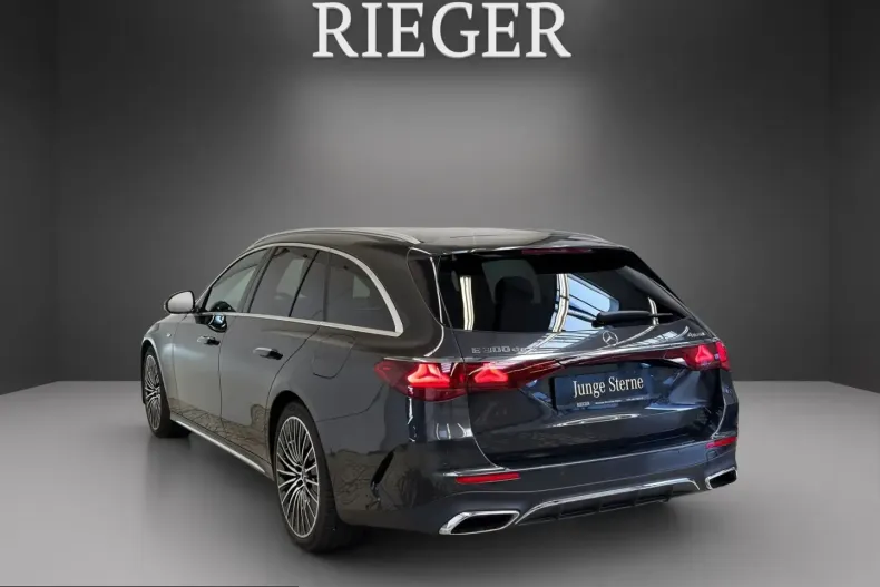 Mercedes-Benz E 300 (Clasa E) din 2025 cu 10.489 km - oferta MER204262 - foto 9