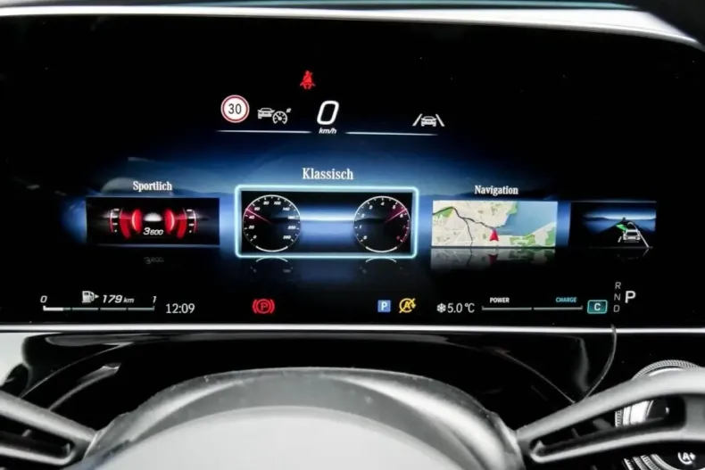 Mercedes-Benz E 220 (Clasa E) din 2024 cu 24.307 km - oferta MER204263 - foto 14