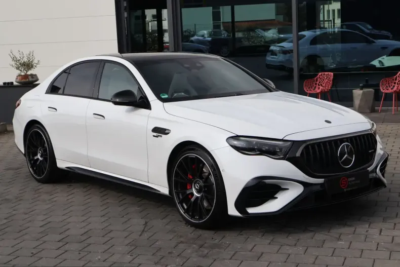 Mercedes-Benz E 53 AMG (Clasa E) din 2024 cu 9.800 km - oferta MER204264 - foto 3