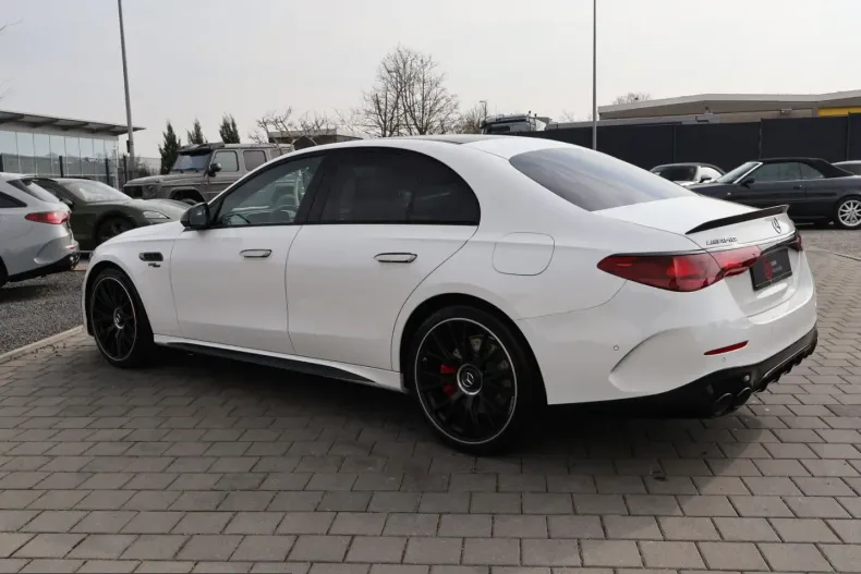 Mercedes-Benz E 53 AMG (Clasa E) din 2024 cu 9.800 km - oferta MER204264 - foto 6