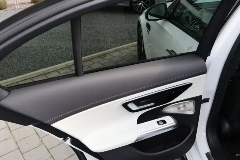 Mercedes-Benz E 53 AMG (Clasa E) din 2024 cu 9.800 km - oferta MER204264 - foto 20