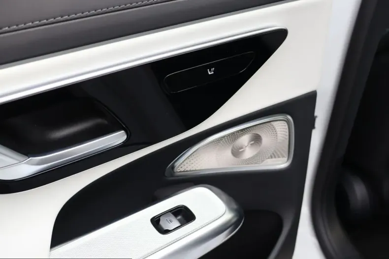 Mercedes-Benz E 53 AMG (Clasa E) din 2024 cu 9.800 km - oferta MER204264 - foto 21