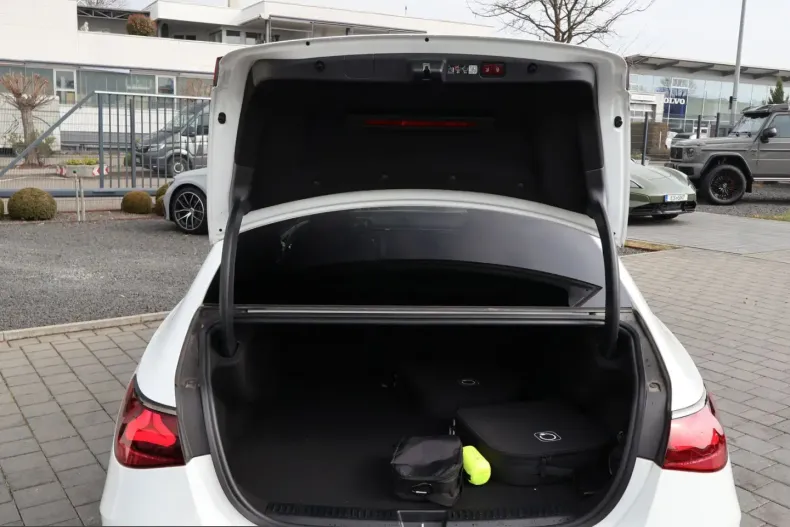 Mercedes-Benz E 53 AMG (Clasa E) din 2024 cu 9.800 km - oferta MER204264 - foto 25