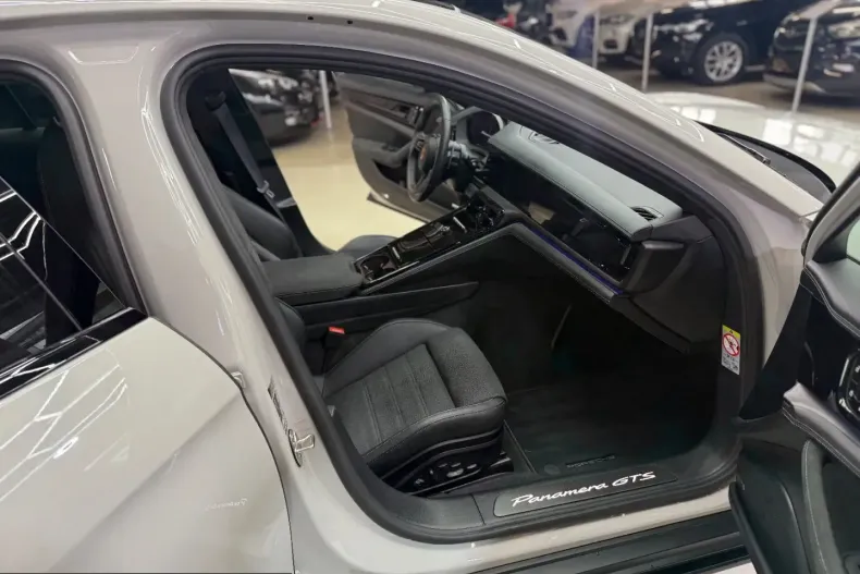 Porsche Panamera din 2025 cu 26.000 km - oferta POR204269 - foto 24