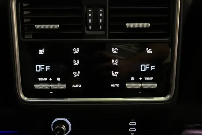 Porsche Cayenne din 2021 cu 66.000 km - oferta POR204270 - foto 16