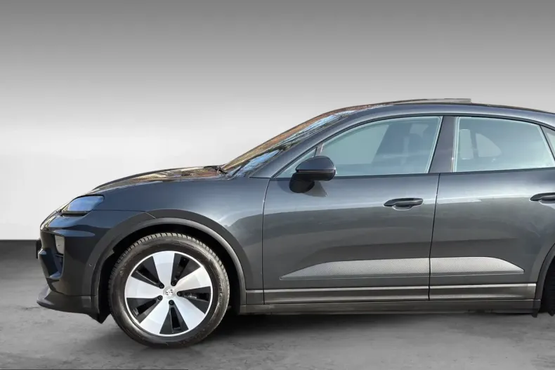 Porsche Macan din 2024 cu 23.900 km - oferta POR204273 - foto 5