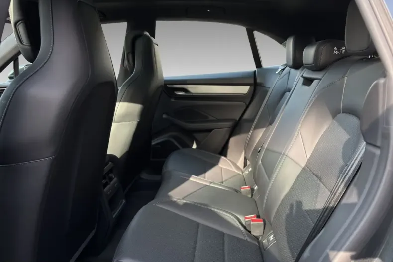 Porsche Macan din 2024 cu 23.900 km - oferta POR204273 - foto 11