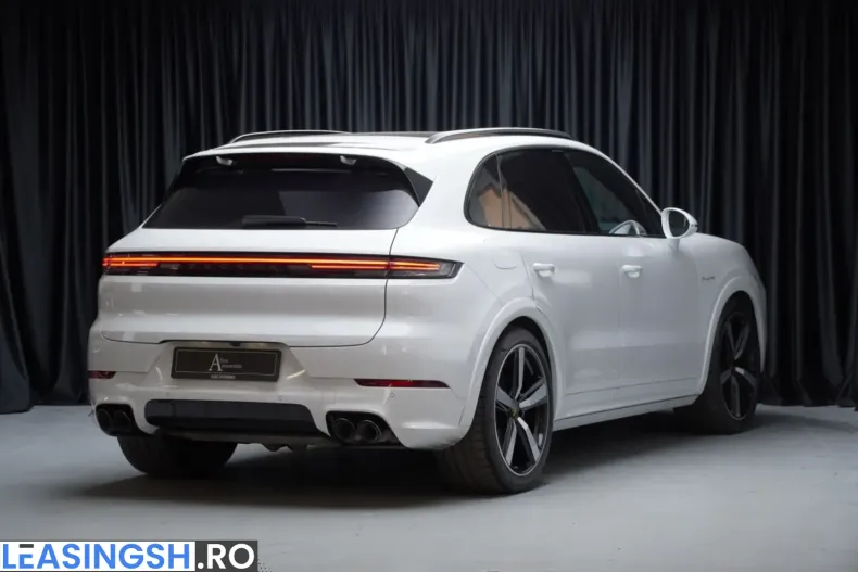 Porsche Cayenne din 2023 cu 26.800 km - oferta POR204274 - foto 4