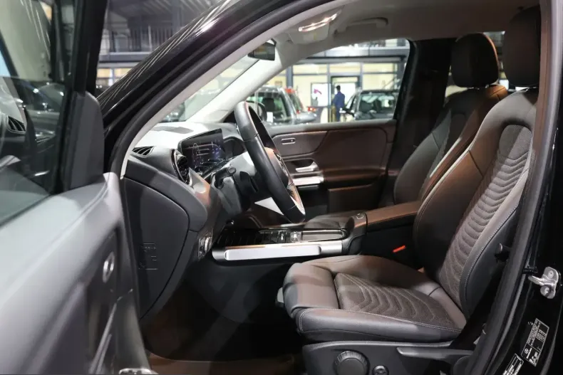 Mercedes-Benz GLB 200 (Clasa GLB) din 2024 cu 40.000 km - oferta MER204280 - foto 14